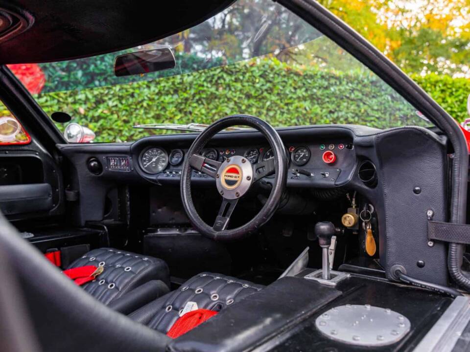 Immagine 36/44 di Ford GT40 (1966)