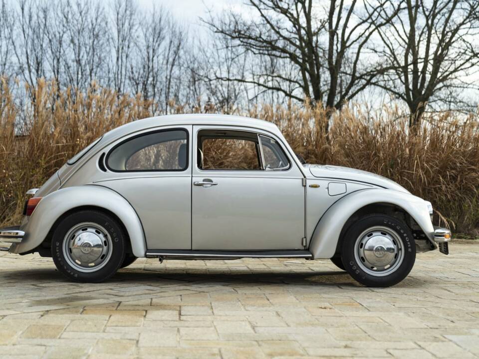 Image 5/49 of Volkswagen Beetle 1200 L (1982)