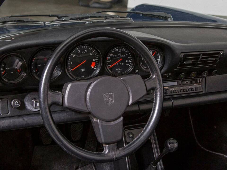 Bild 28/36 von Porsche 911 Carrera 3.2 (1987)