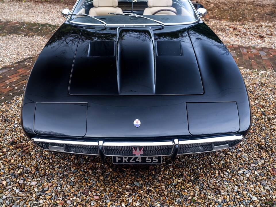 Image 18/25 of Maserati Ghibli Spyder (1970)