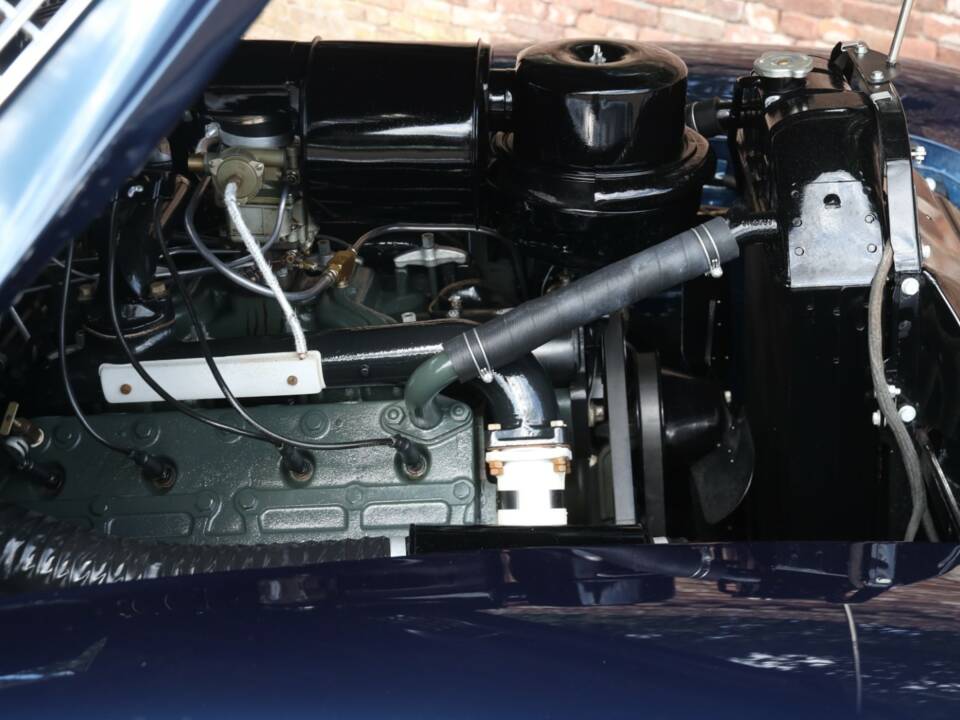 Image 13/50 de Cadillac 62 Convertible (1941)