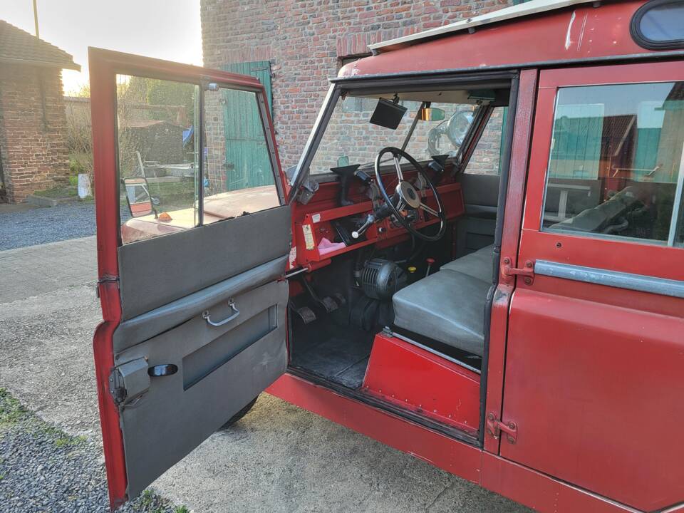 Image 12/52 de Land Rover 109 (1962)