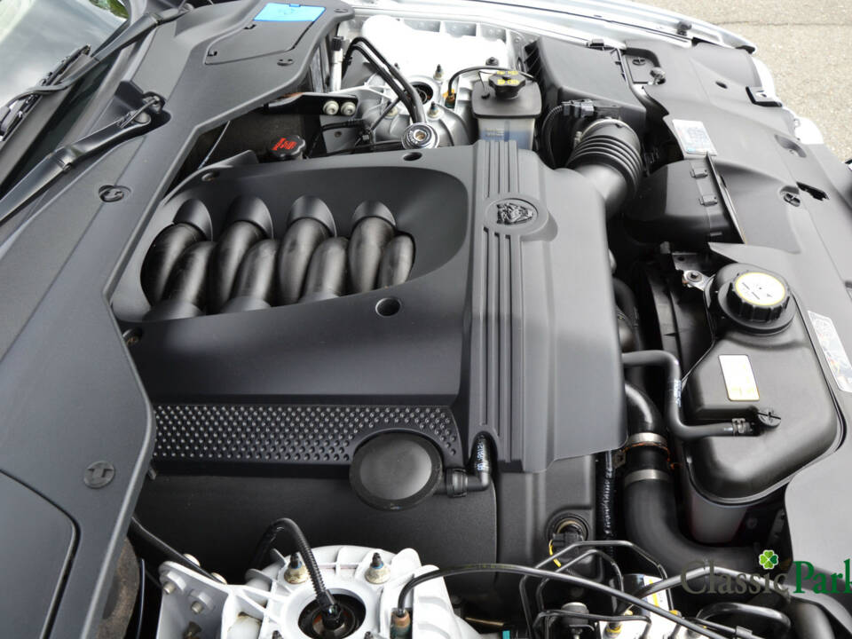 Afbeelding 39/46 van Jaguar XJ 8 3.5 (2007)