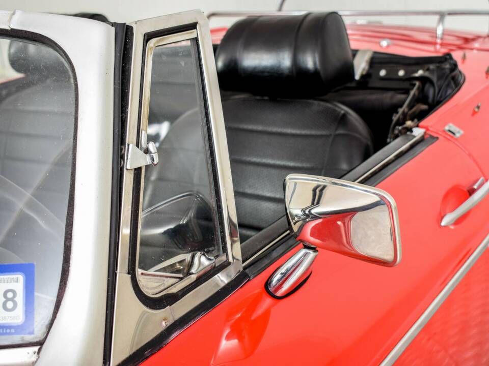Bild 15/50 von MG MGB (1974)