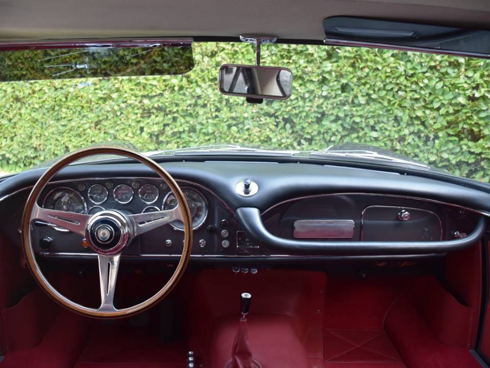 Bild 13/27 von Maserati 3500 GT Touring (1962)