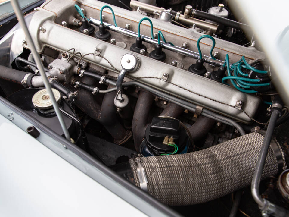Afbeelding 63/94 van Aston Martin DB 4 (1960)