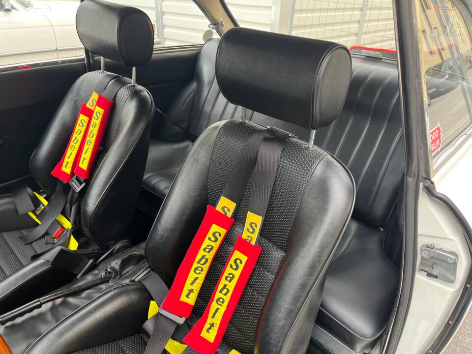 Image 17/87 of Alfa Romeo Giulia 1600 Sprint GT (1965)