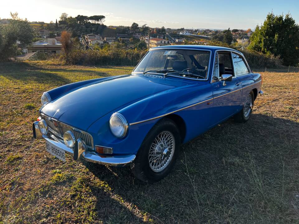 Image 13/50 of MG MGB GT (1972)