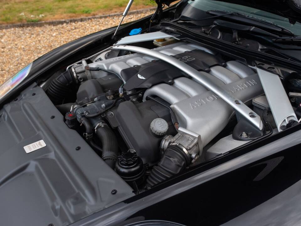 Bild 15/50 von Aston Martin DB 9 Volante (2006)