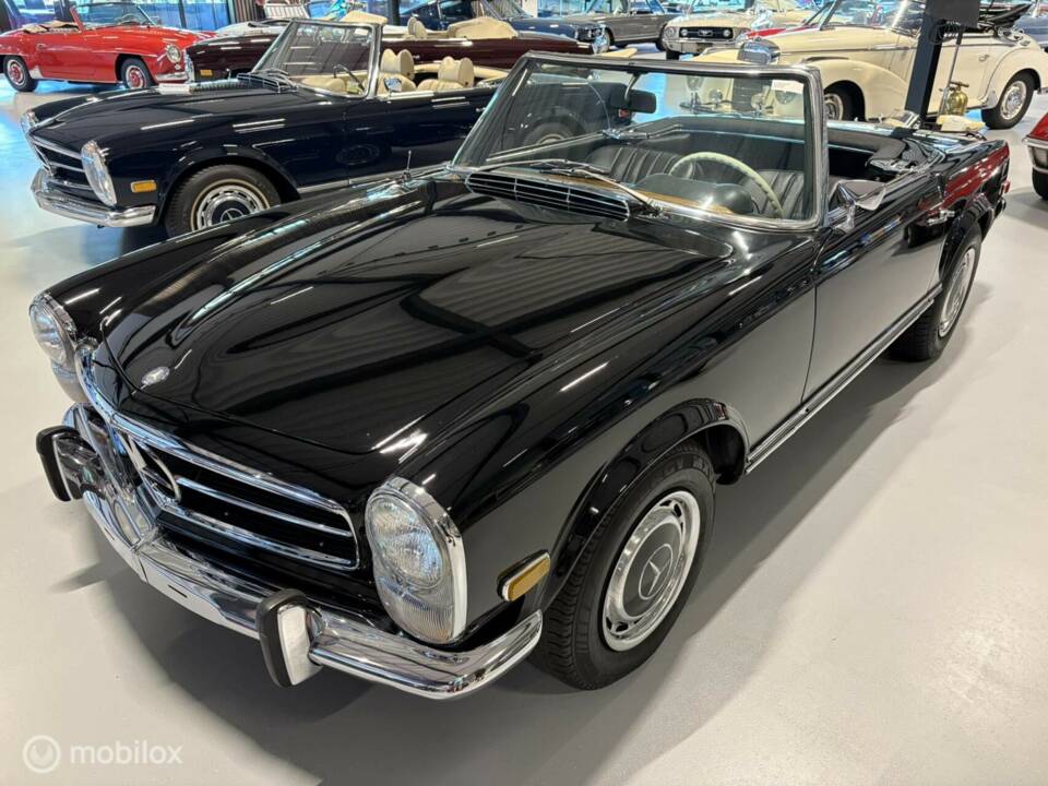 Image 7/19 of Mercedes-Benz 280 SL (1968)