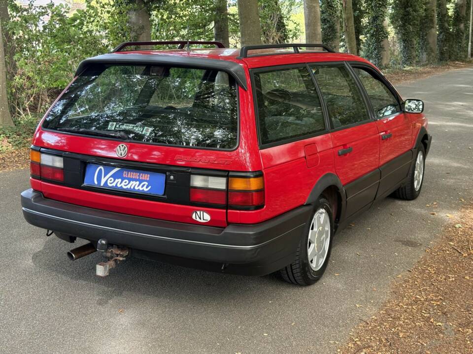 Image 4/21 of Volkswagen Passat Variant 2.0 (1990)