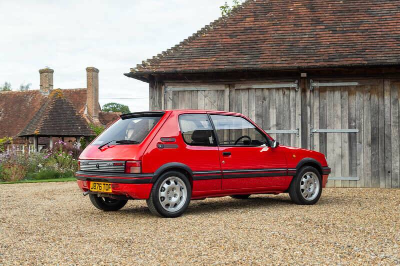 Immagine 33/50 di Peugeot 205 GTi 1.9 (1991)