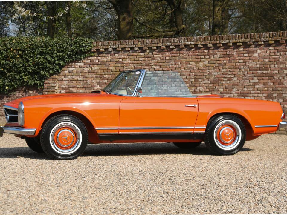 Image 35/50 of Mercedes-Benz 230 SL (1964)
