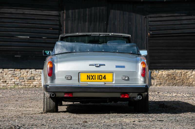 Image 7/35 of Bentley Corniche I (1982)