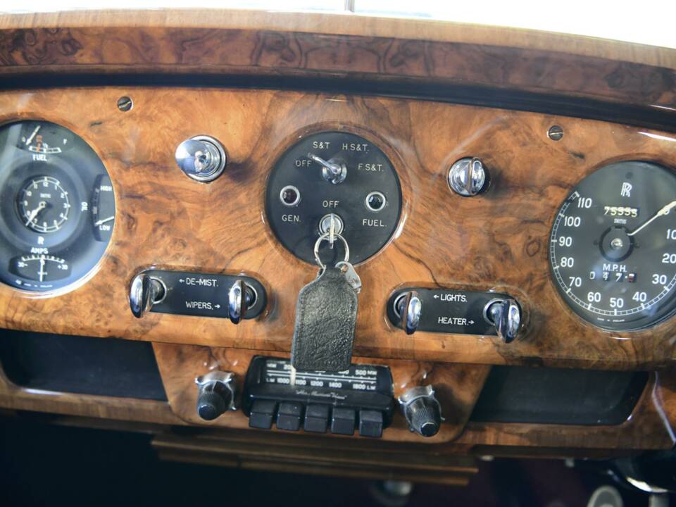 Image 36/38 of Rolls-Royce Silver Cloud I (1959)