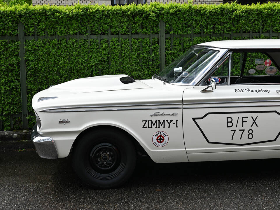 Image 12/70 of Ford Fairlane 500 (1963)