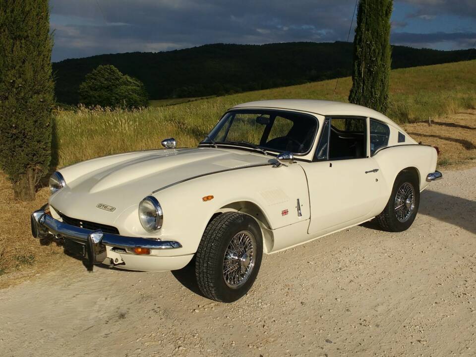 Image 4/8 of Triumph GT 6 Mk II (1970)