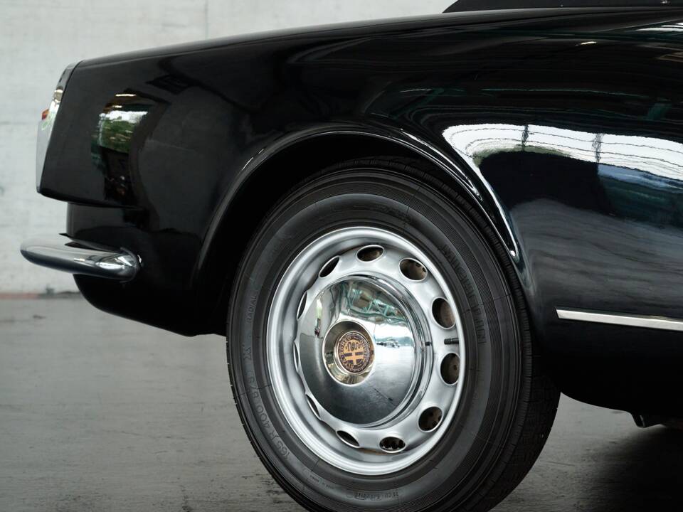 Image 12/50 of Alfa Romeo 2000 Spider (1959)