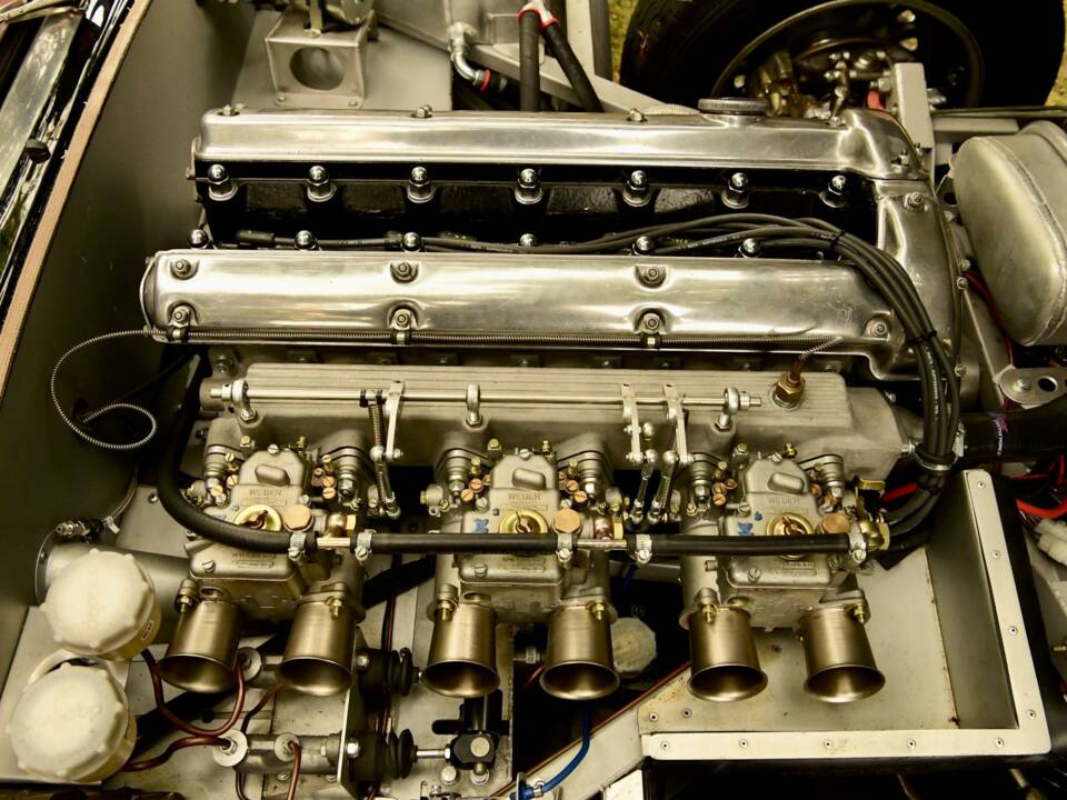 Image 35/50 of Jaguar XK-SS (1967)