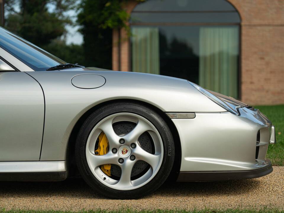 Imagen 22/50 de Porsche 911 GT2 (2002)