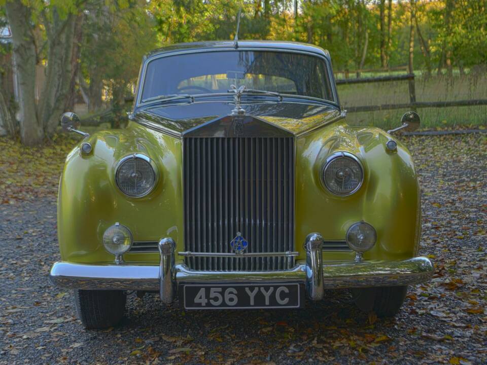 Image 3/38 of Rolls-Royce Silver Cloud I (1959)