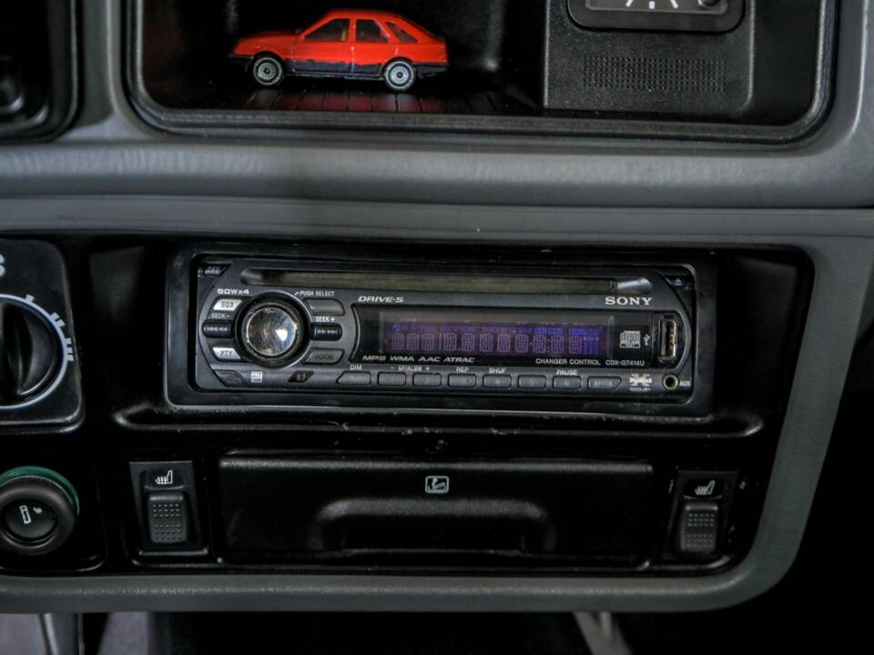 Afbeelding 24/50 van Ford Sierra 2.0 S (1987)