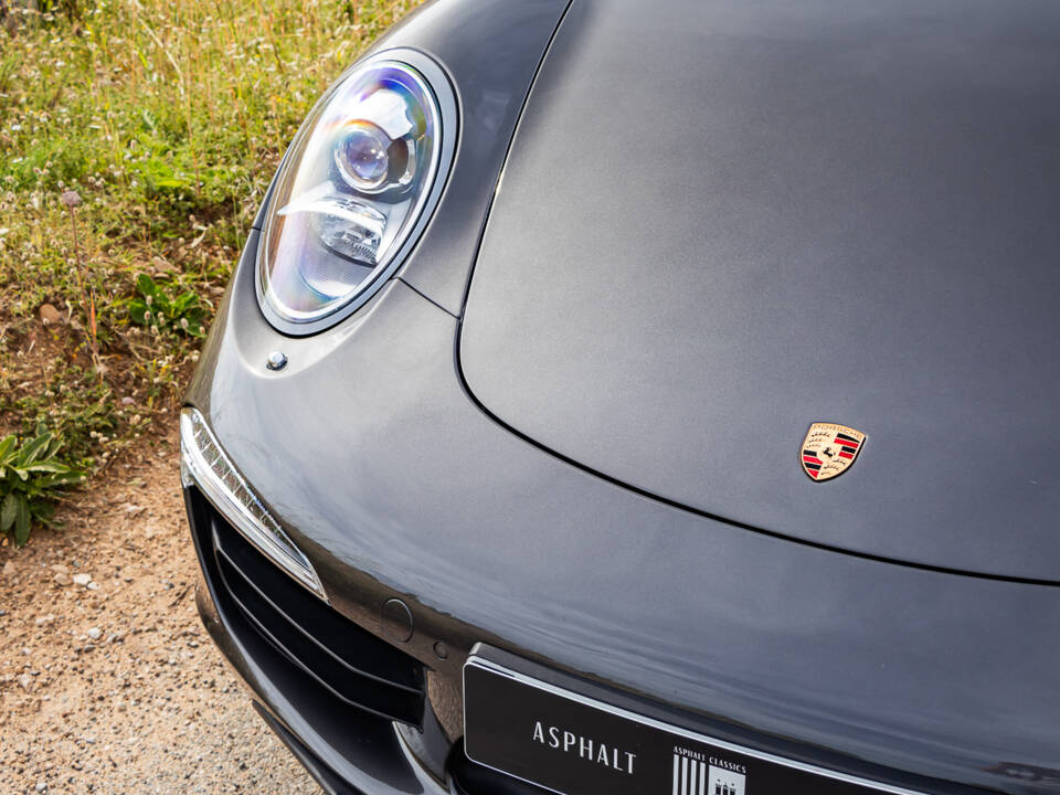 Image 37/50 of Porsche 911 Carrera 4S (2013)