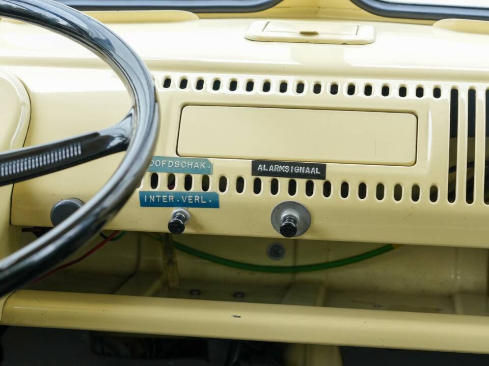 Bild 19/37 von Volkswagen T1 Kastenwagen (1966)