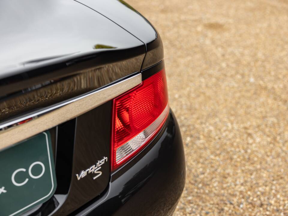 Bild 25/49 von Aston Martin V12 Vanquish S (2007)