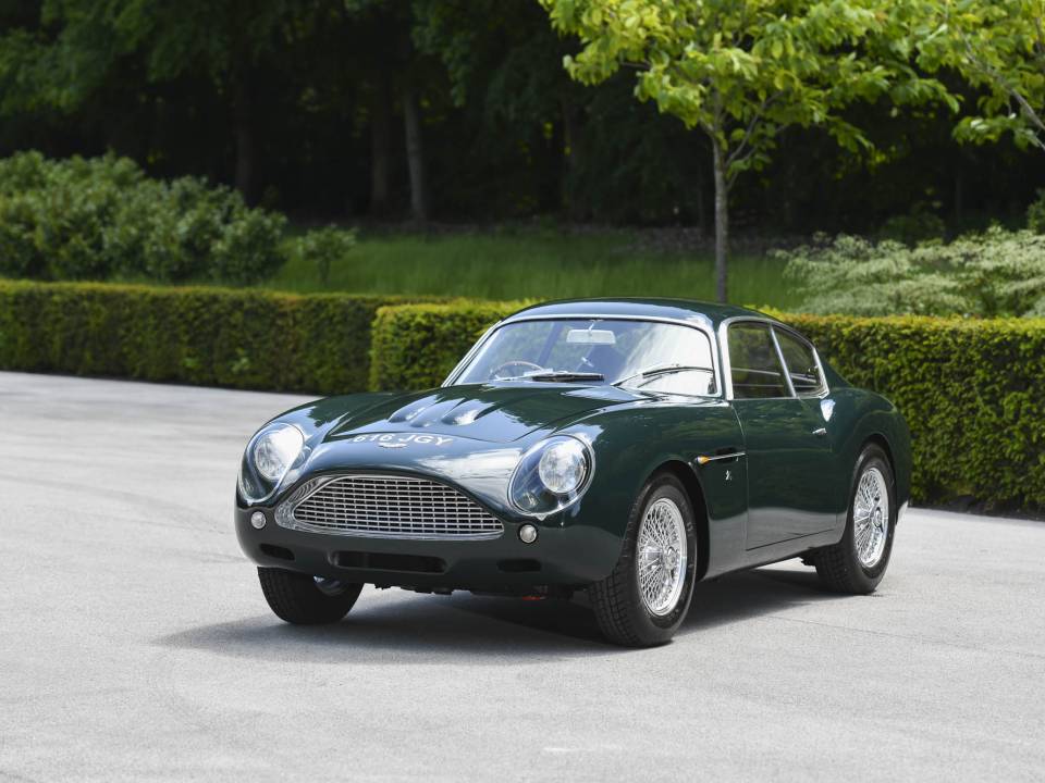 Image 7/15 of Aston Martin DB 4 GT Zagato (1961)