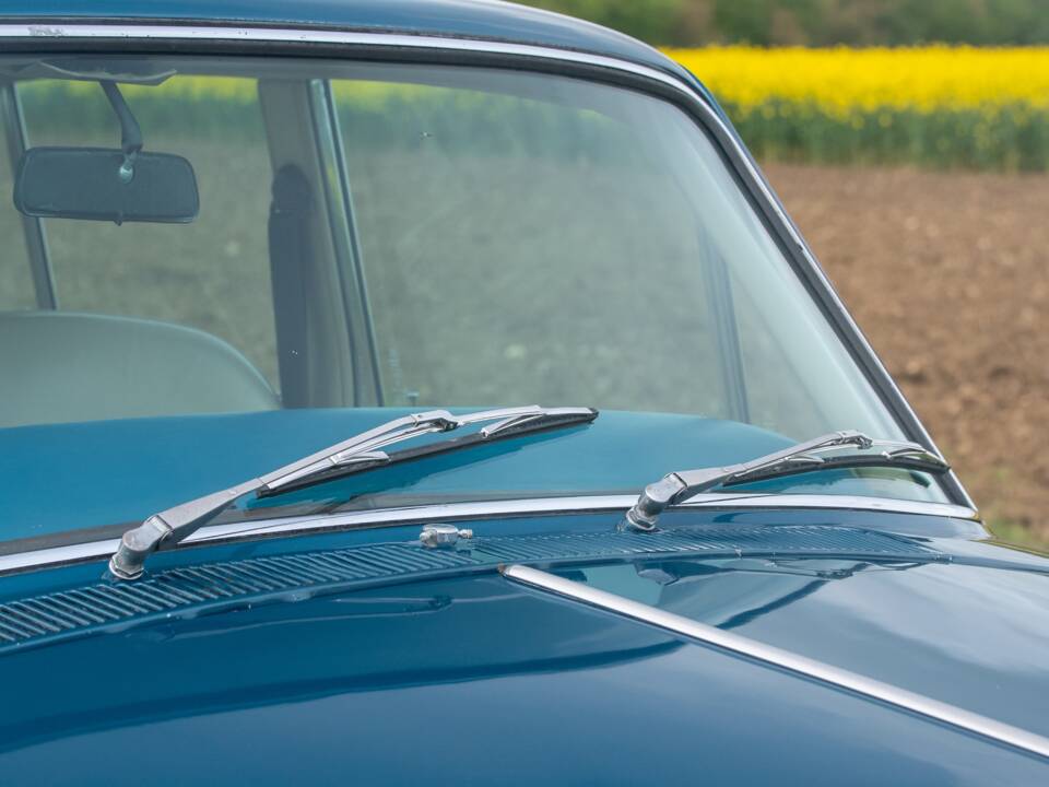Image 31/50 of Rolls-Royce Silver Shadow I (1976)