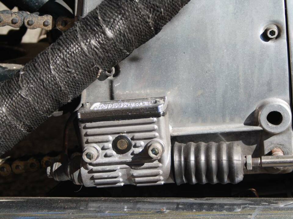 Image 35/50 of Harley-Davidson DUMMY (1995)