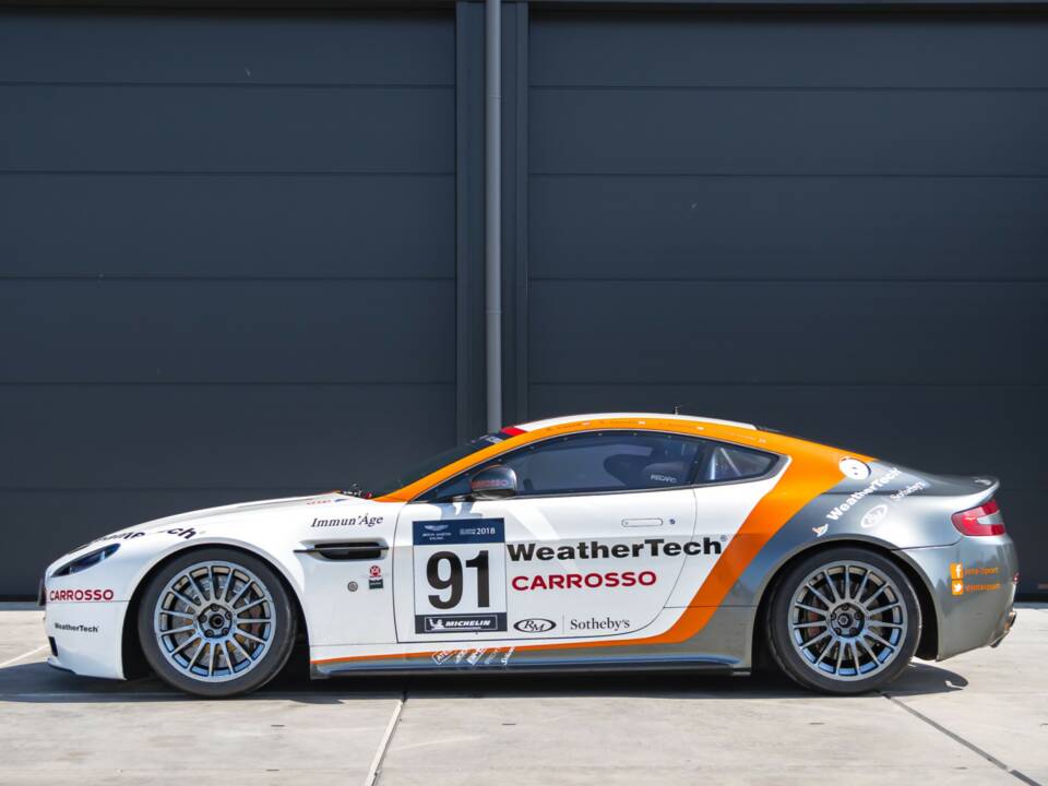 Bild 14/50 von Aston Martin V8 Vantage (2010)