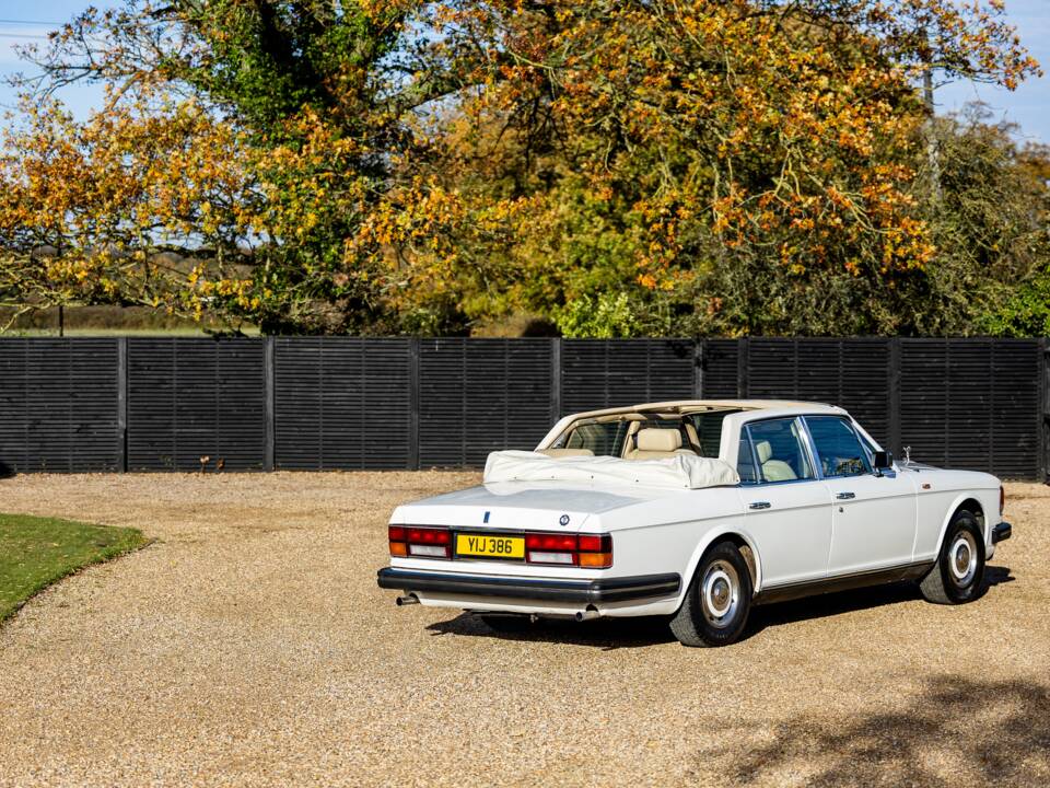 Immagine 21/38 di Rolls-Royce Silver Spirit (1983)