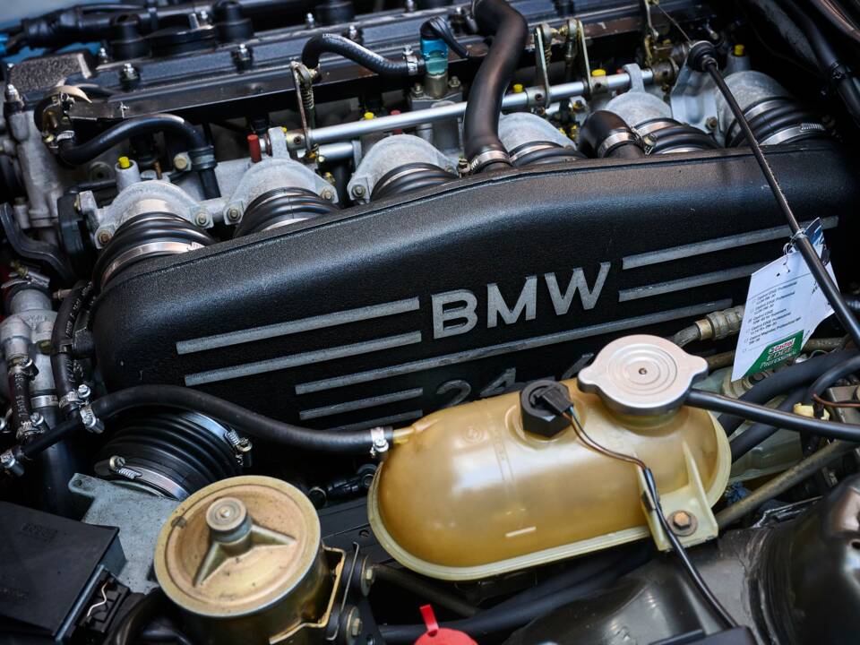 Bild 29/40 von BMW M 635 CSi (1984)