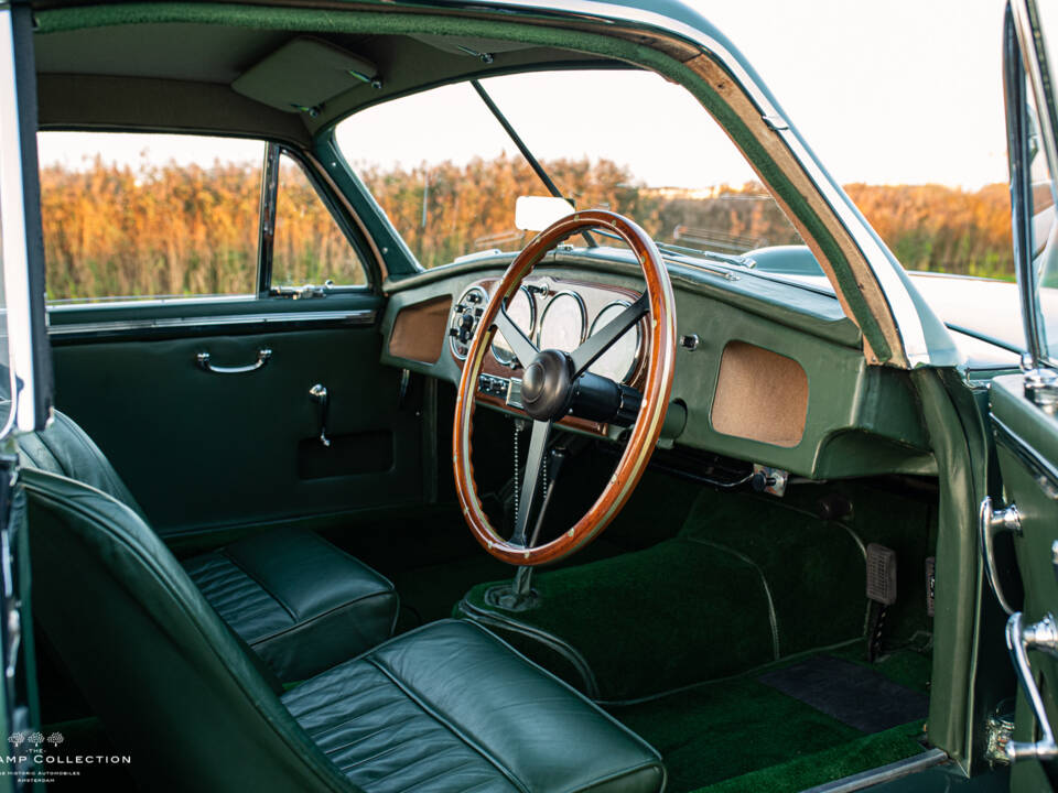 Image 15/20 of Aston Martin DB 2 (1951)