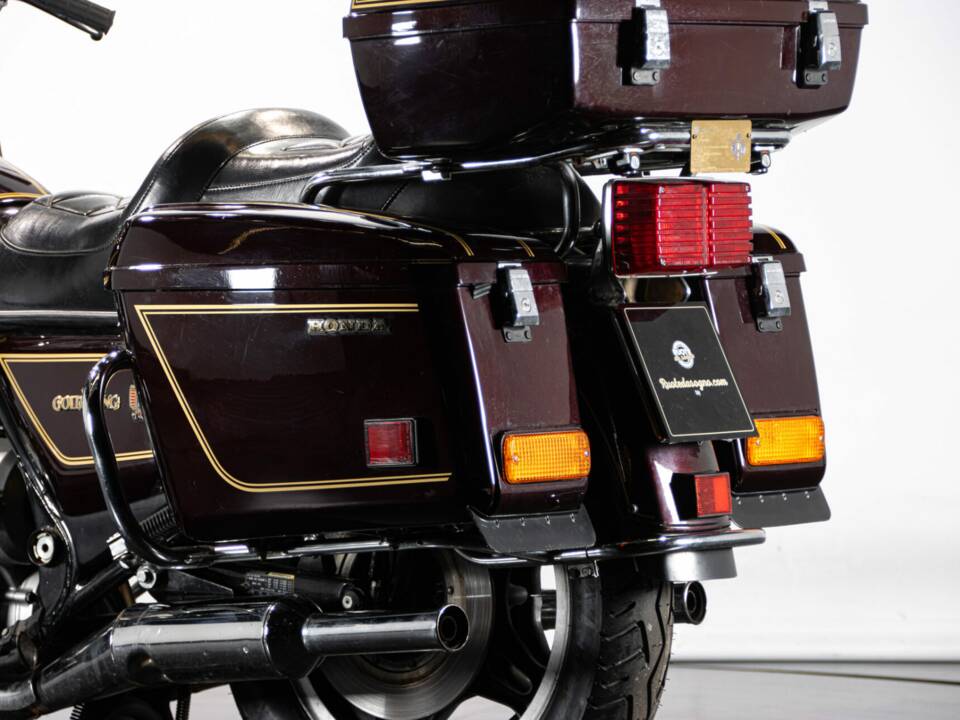 Immagine 13/50 di Honda GL 1100 Gold Wing (1981)
