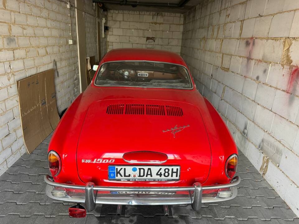 Image 3/9 de Volkswagen Karmann Ghia 1500 (1968)