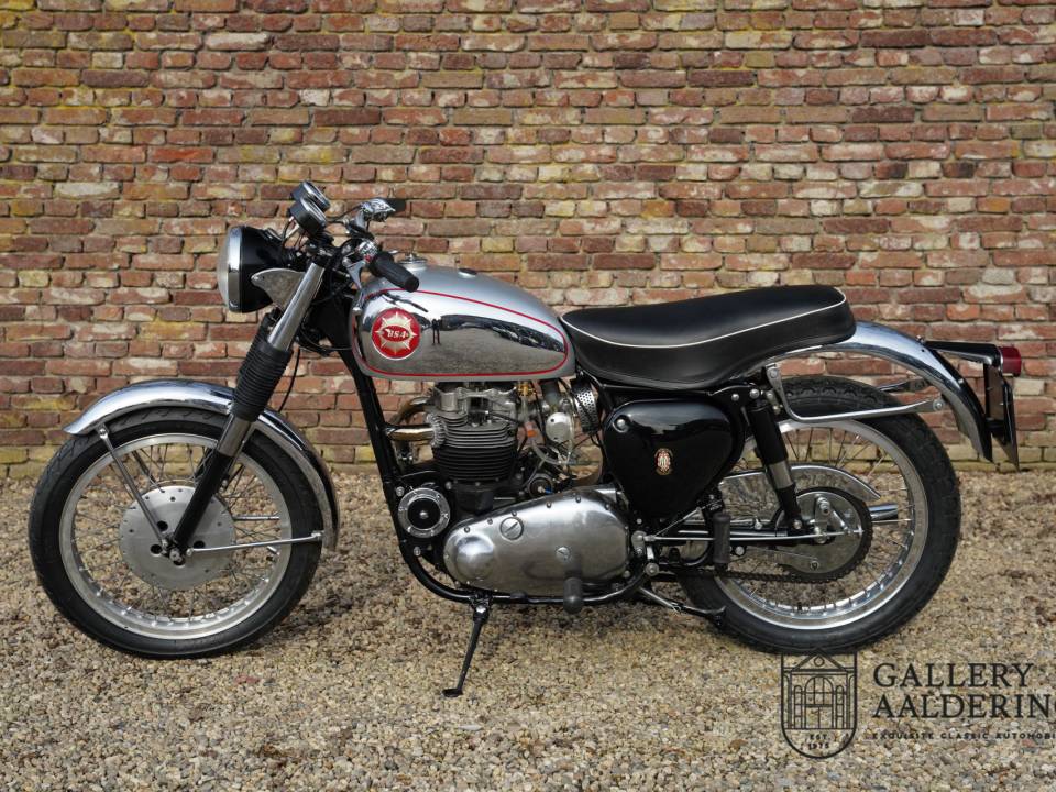 Immagine 1/32 di BSA DUMMY (1963)