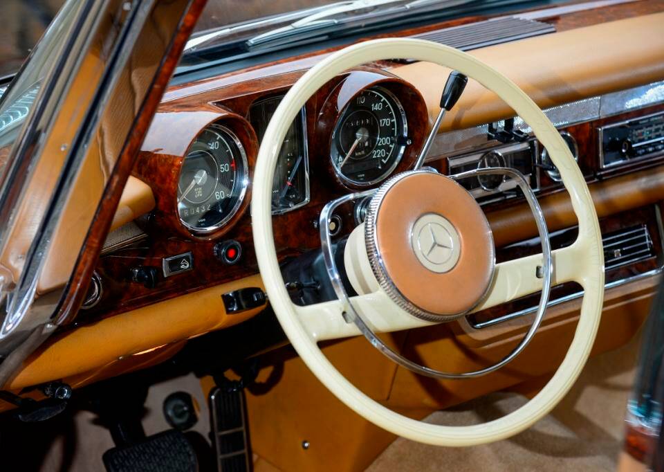 Image 26/78 of Mercedes-Benz 600 (1965)