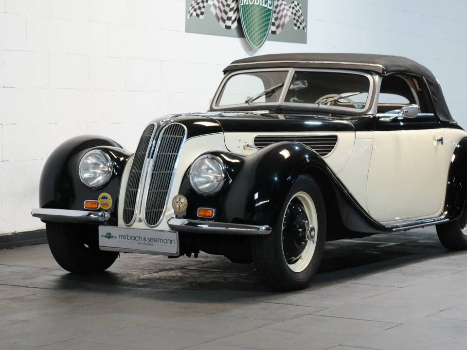 Image 9/33 de BMW 327 (1940)