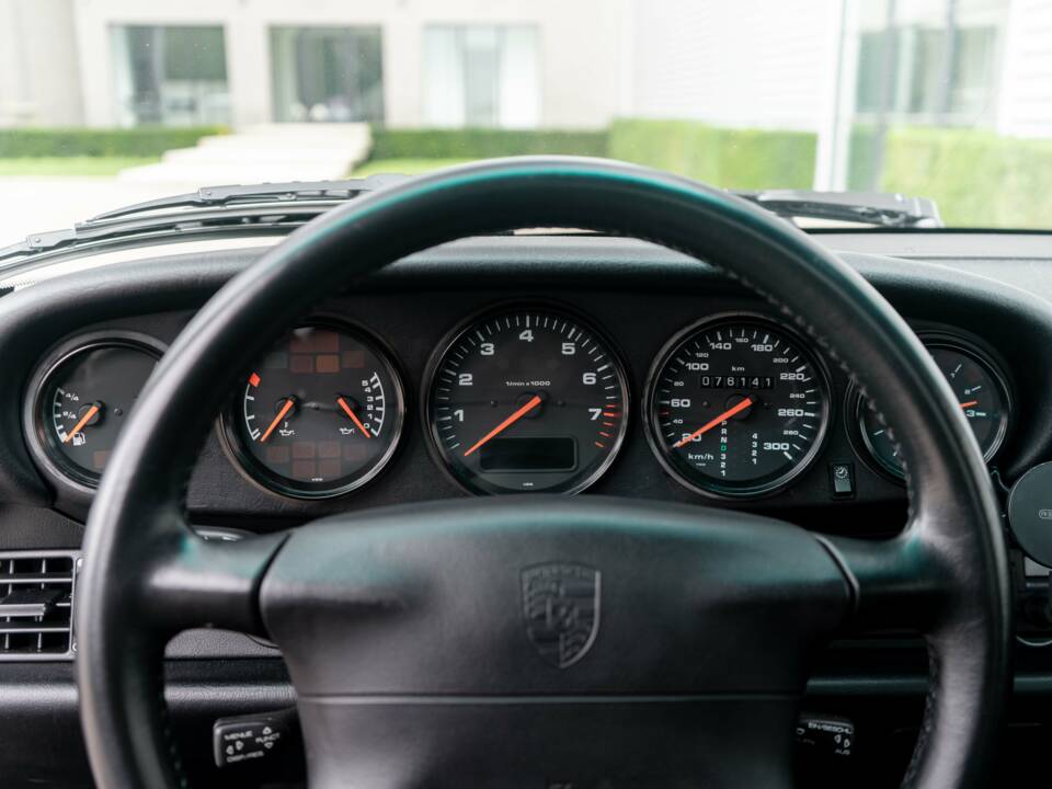 Bild 21/42 von Porsche 911 Carrera (1994)