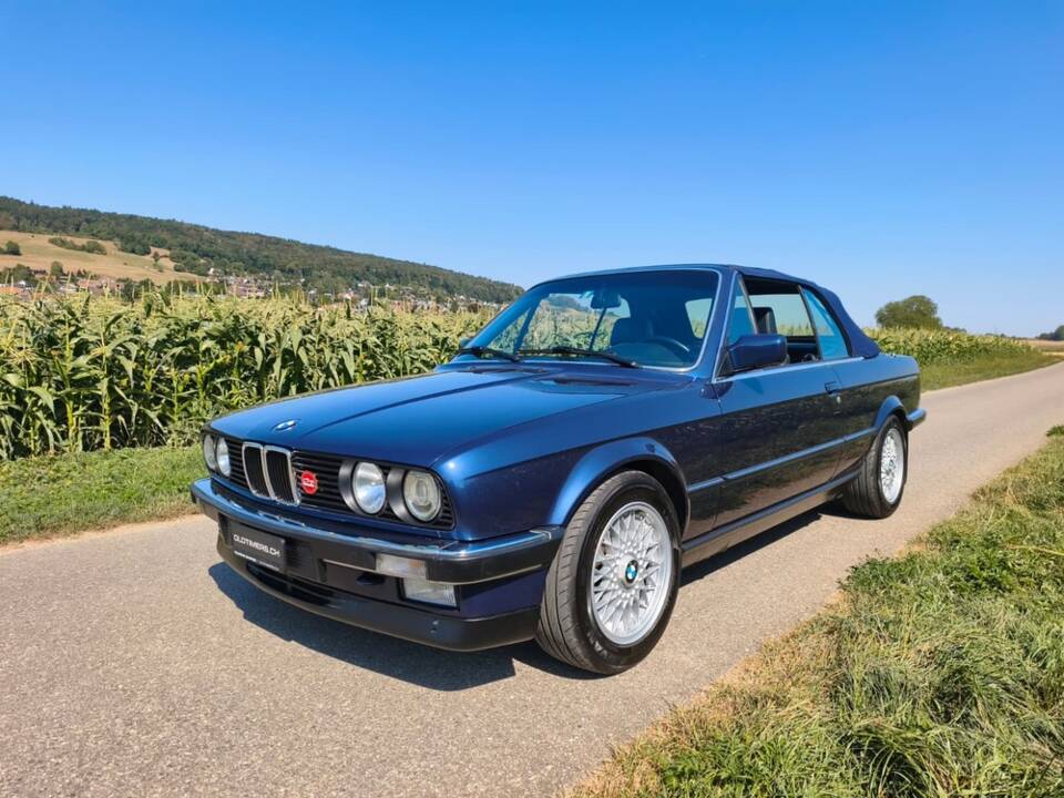 Afbeelding 5/26 van BMW 325i (1989)