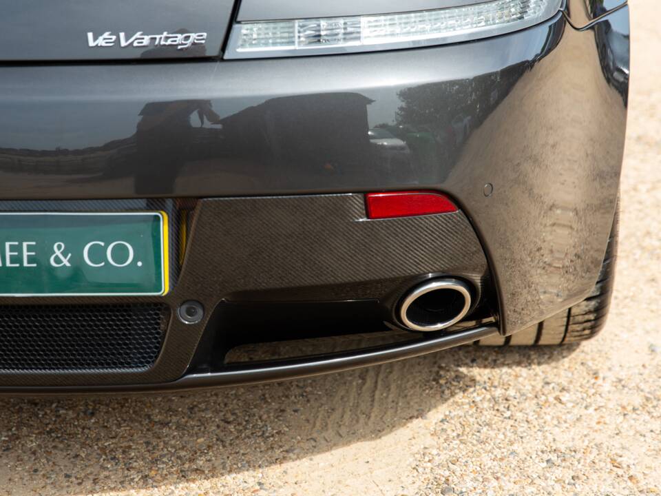 Bild 59/84 von Aston Martin V12 Vantage (2010)
