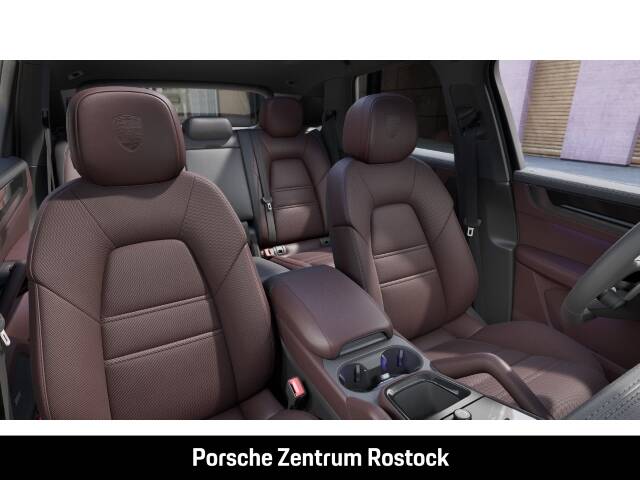 Image 12/14 of Porsche Cayenne S E-Hybrid (2026)