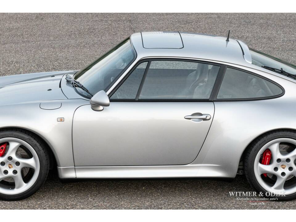 Bild 5/29 von Porsche 911 Carrera 4S (1998)