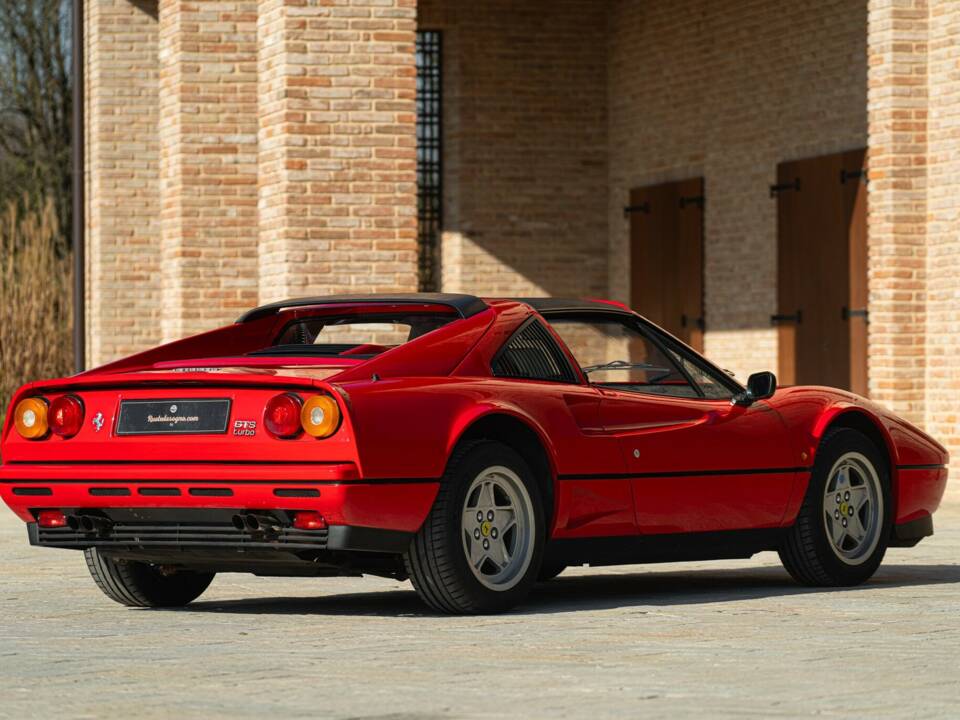 Afbeelding 8/50 van Ferrari 208 GTS Turbo (1986)