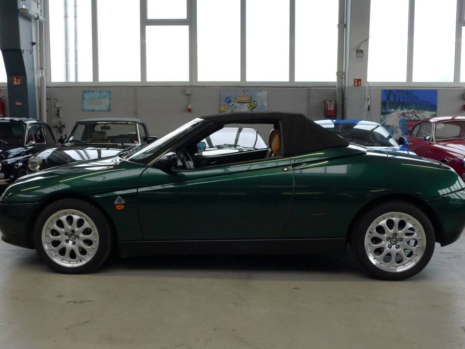 Image 22/42 of Alfa Romeo Spider 3.0 V6 12V (1997)
