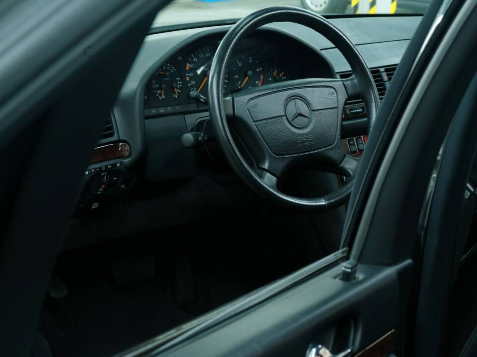 Bild 45/50 von Mercedes-Benz S 350 Turbodiesel (1994)