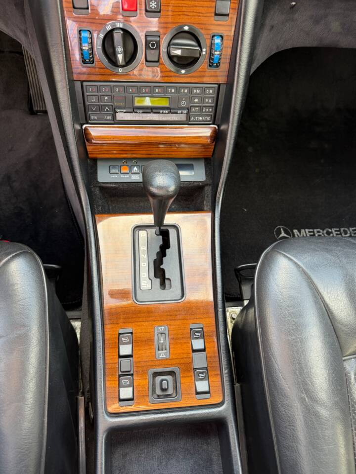 Bild 29/57 von Mercedes-Benz 500 SEL (1982)